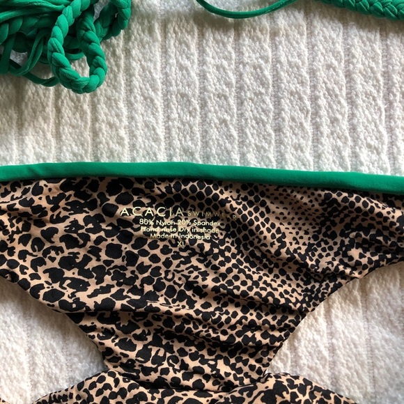 Green Acacia Set(SOLD) - Picture 2 of 3